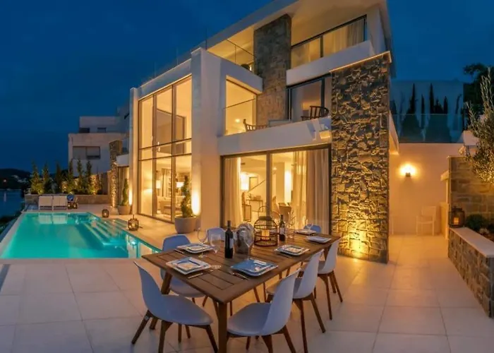 Villa Grand Intense With High End Beachfront