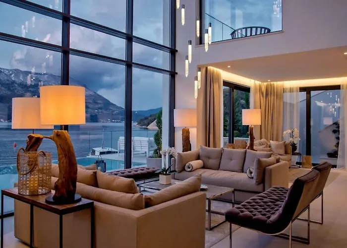 Grand Intense With High End Beachfront וילה *